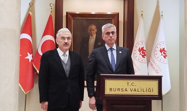 Sağlık Bakanı Memişoğlu Bursa Valiliği'ni ziyaret etti
