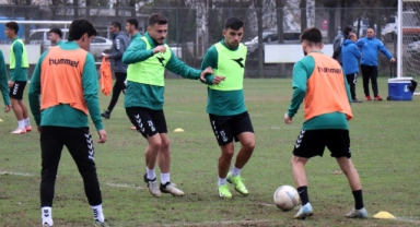 Sakaryaspor, Iğdır FK mesaisinde