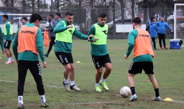 Sakaryaspor, Iğdır FK mesaisinde