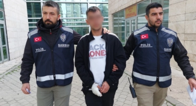 Samsun'da birlikte içki içtiği 2 arkadaşını bıçaklayan şahıs tutuklandı