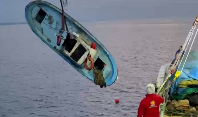 Samsun'da kayıp balıkçının teknesi denizden çıkarıldı!