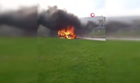 Samsun'da kız istemeden dönen ailenin aracı alev alev yandı