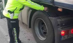 Sinop'ta kış lastiği denetimi gerçekleştirildi