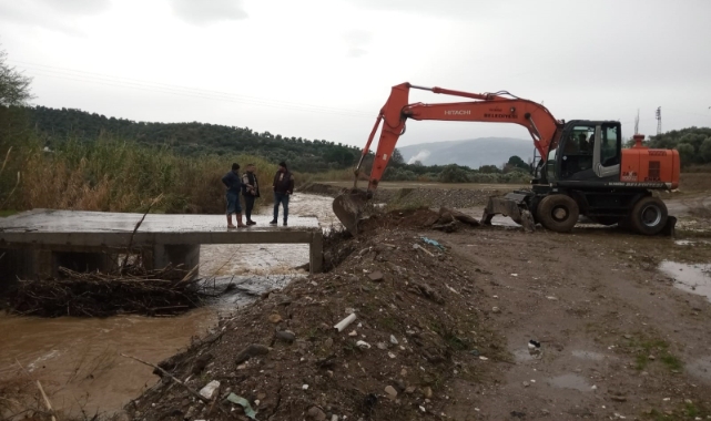 Sultanhisar’da belediye ekipleri iş başında