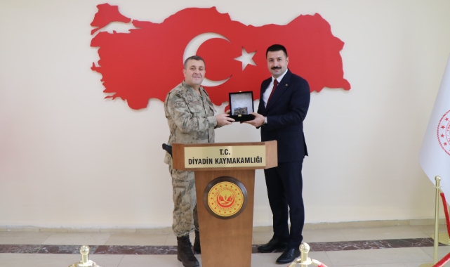 Tuğgeneral Kiper'den, Kaymakam Karali'ye ziyaret