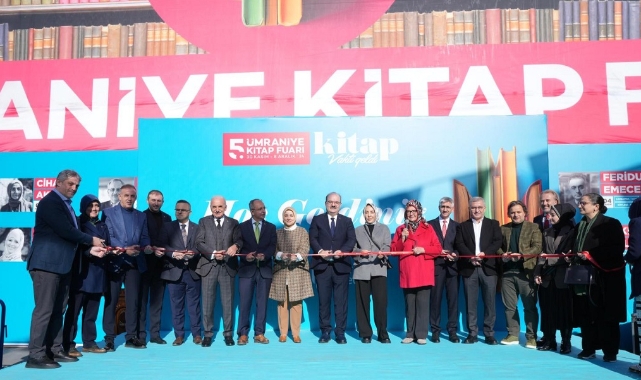 Ümraniye Kitap Fuarı kapılarını açtı