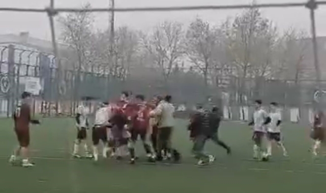 Yeşil saha yerini ringe bıraktı
