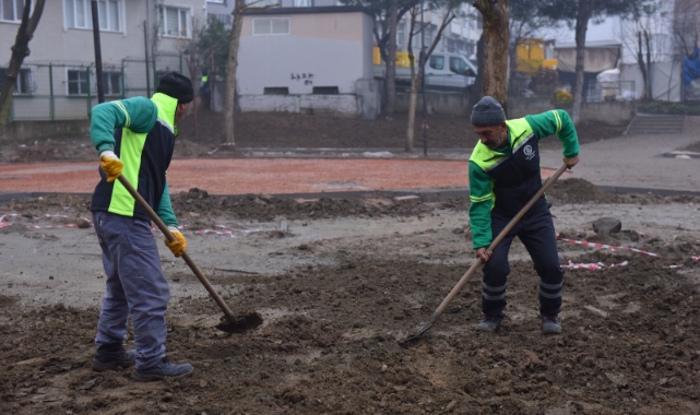 Yıldırım'da parklar yenileniyor