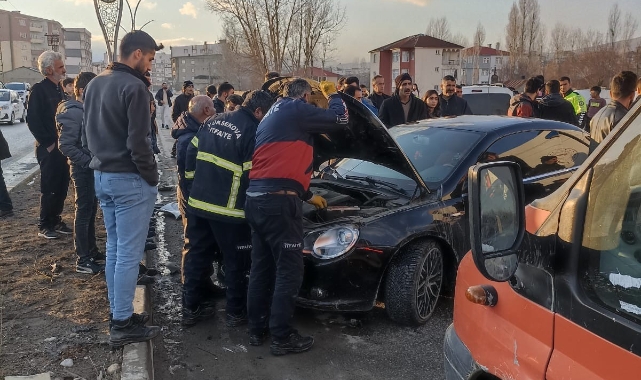 Yüksekova-Şemdinli yolunda kaza: 2 yaralı