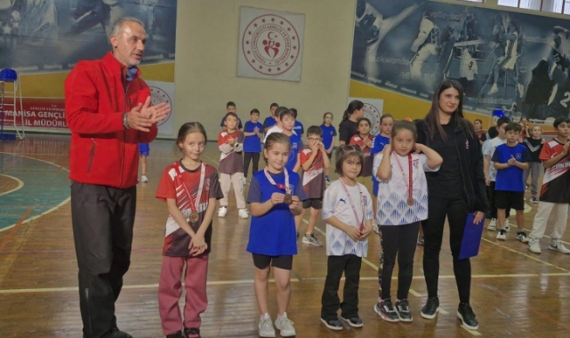 Yunusemreli badmintonculardan 5 madalya