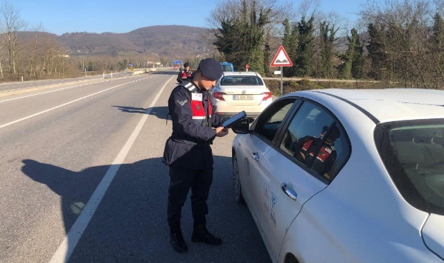 Zonguldak'ta jandarma ve polisin denetimleri sürüyor