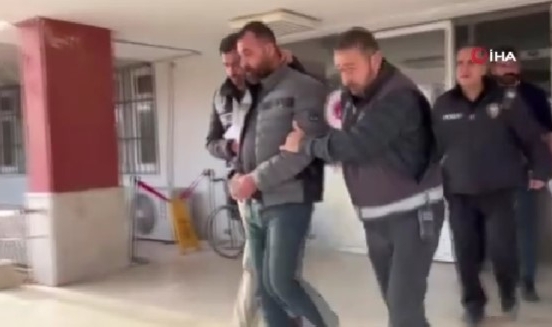 Adana’da belediye başkanına silahla saldıran şüpheli tutuklandı!