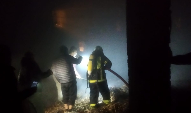 Adıyaman’da çıkan ahır yangını korkuttu