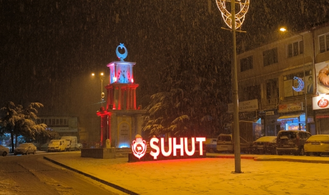 Afyonkarahisar beyaza büründü
