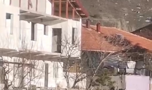 Afyonkarahisar'da 2 kişinin öldüğü silahlı kavgaya jandarmanın müdahalesi katliamı önledi