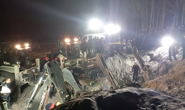 Amasya'da 2 kişi göçük altında kalarak hayatını kaybetti