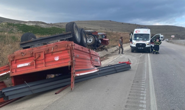 Amasya'da traktör şarampole devrildi!