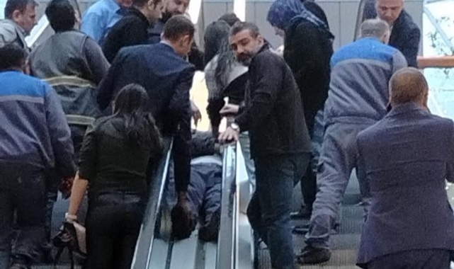 AVM'nin tavan arasından düşen işçi hayatını kaybetti