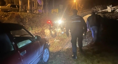 Aydın'da aracıyla yolda mahsur kalan şahıs jandarma ekiplerince kurtarıldı