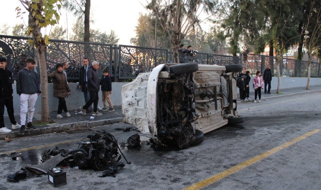 Aydın'da refüje çarpan araç takla attı: 4 yaralı