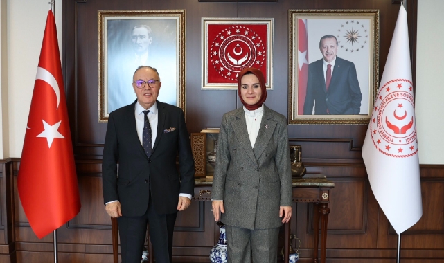 Bakan Göktaş Cezayir Ankara Büyükelçisi Belani'yi makamında ağırladı