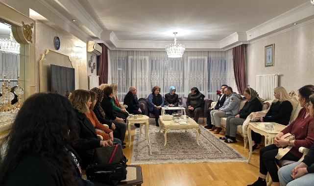 Bakan Göktaş'tan otel faciasında oğullarını kaybeden Gençbay ailesine ziyaret