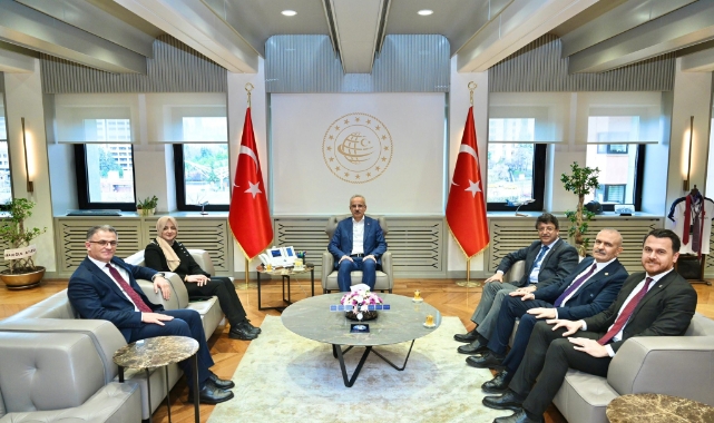 Bakan Uraloğlu Van Valisi Balcı ile görüştü