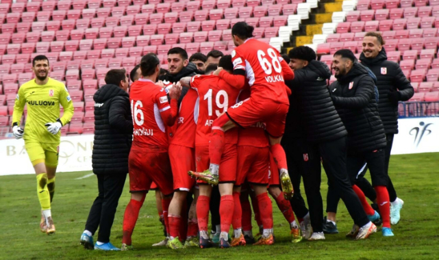 Bal-Kes liderliğini koruyor