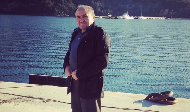 Bartın'da yolda yürürken yere yığılan adam öldü