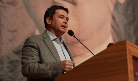 Başkan Aydın, usta oyuncu Münir Özkul'u andı