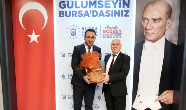 Başkan Bozbey Defne Belediyesi Başkanını ağırladı