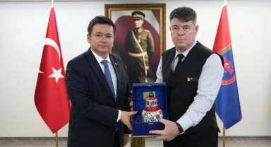 Başkan Erkan Aydın’dan Bursa İl Jandarma Komutanı Tataroğlu’na ziyaret