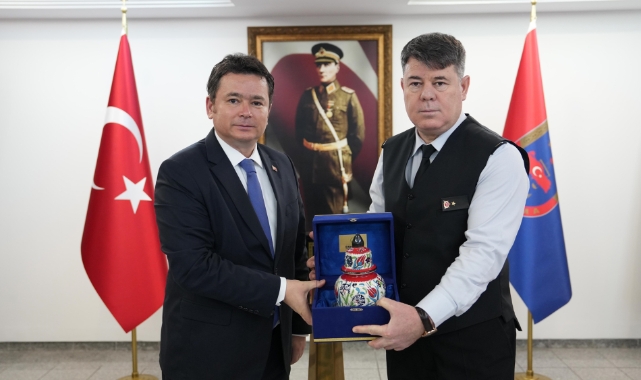Başkan Erkan Aydın’dan Bursa İl Jandarma Komutanı Tataroğlu’na ziyaret