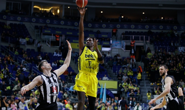 Basketbolda derbinin kazananı Fenerbahçe Beko