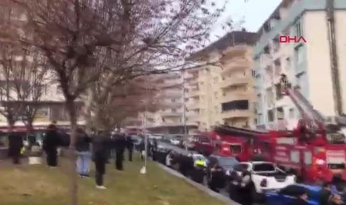 Batman'da 6 katlı binada yangın!