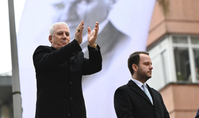 BBB Başkanı Mustafa Bozbey Beşiktaş'taki Demokrasi Mitingi'ne katıldı