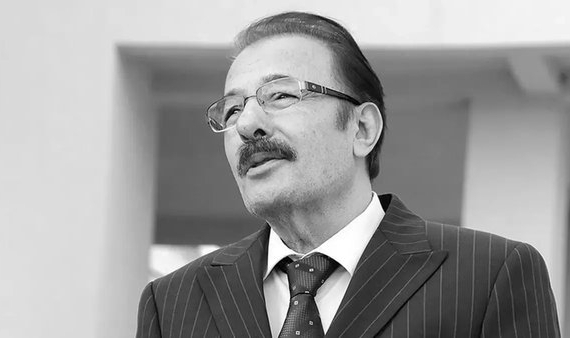 Belediye hoparlörlerinden şarkısını çalındı: Ferdi Tayfur'a veda...