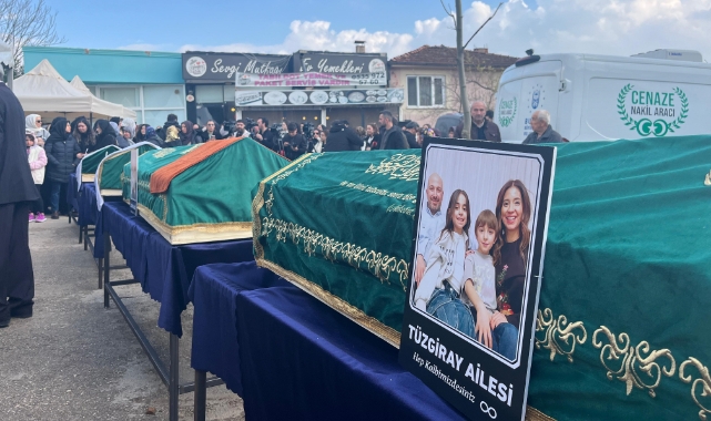 Bolu'daki yangında hayatını kaybeden Bursalı aile son yolculuğuna uğurlandı
