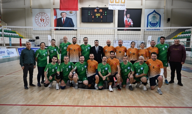 Bursa'da Belediyeler Arası Voleybol Dostluk Turnuvası düzenlendi