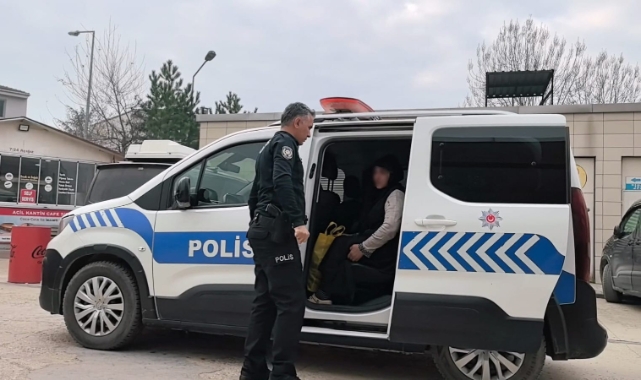 Bursa'da birbirlerini tencere ve bıçakla yaraladılar!