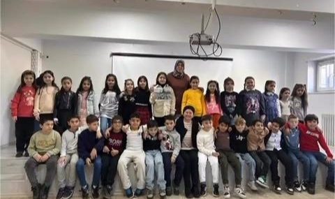 Bursa'da depremzede öğrenciye gözü yaşlı veda
