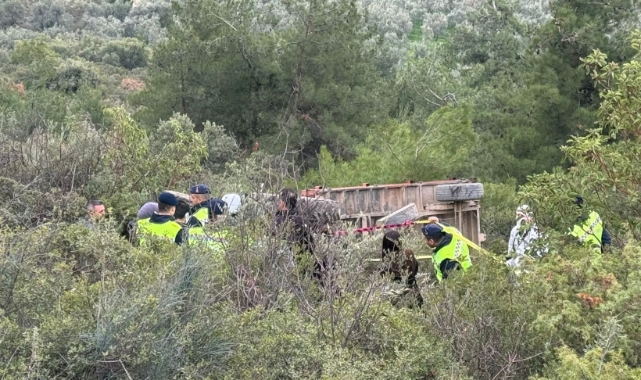 Bursa'da feci kaza! Traktör şarampole yuvarlandı