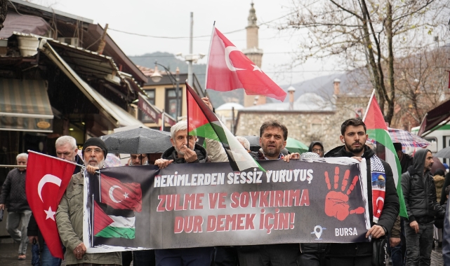 Bursa'da sağlıkçılardan Filistin'e destek yürüyüşü