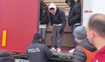 Bursa'da tır'a gizlice giren 3 kaçak göçmen yakalandı!