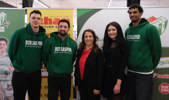 Bursaspor Yörsanlı Basketbolcular Özhan Market'te taraftarlarla buluştu