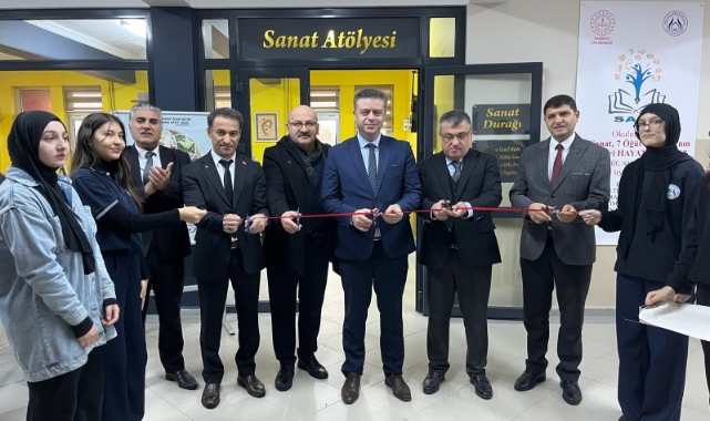 Çiftlikköy'de Sanat Atölyesi açıldı