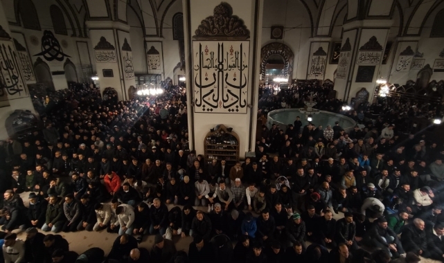 Cuma namazı saat kaçta?