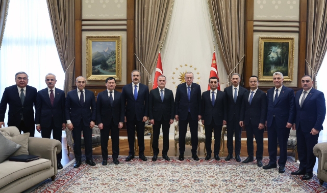 Cumhurbaşkanı Erdoğan Özbekistan ve Azerbaycan bakanları ile görüştü