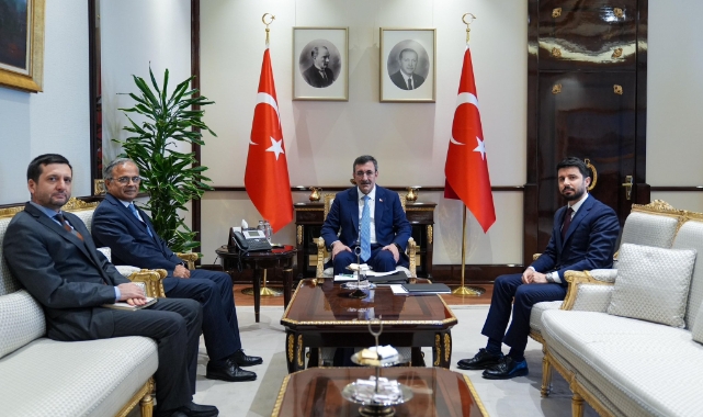 Cumhurbaşkanı Yardımcısı Yılmaz EİT Genel Sekreteri ile görüştü