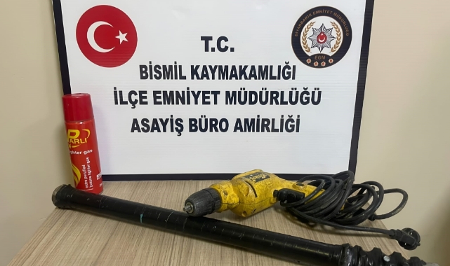 Diyarbakır'da hırdavat malzemesi çalan 3 şüpheli tutuklandı